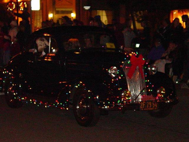 pgparadeoflight056.jpg