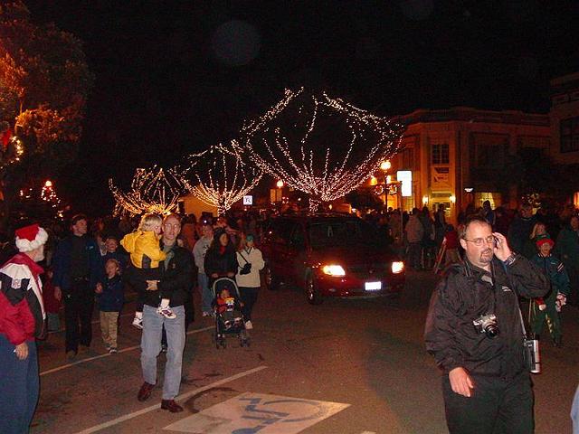 pgparadeoflight058.jpg