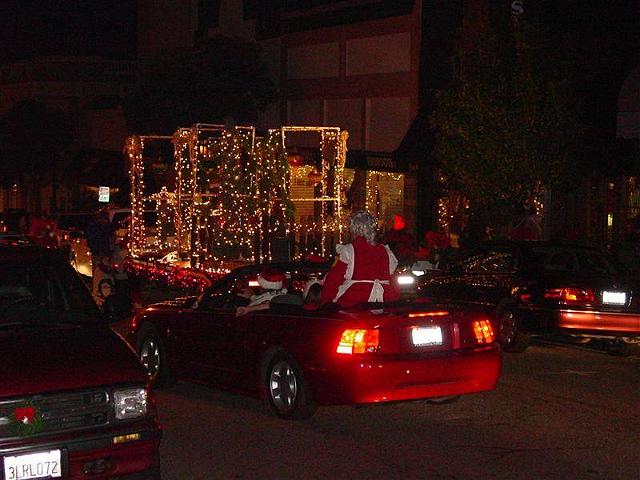 pgparadeoflight065.jpg