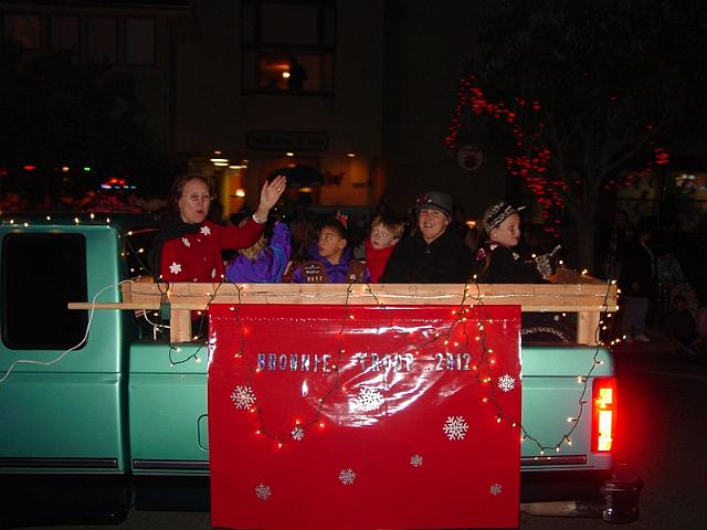 pgparadeoflight082.jpg